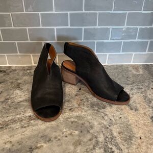 Heeled Sandals-Lucky Brand Black Leather Open Toe Sandals Size 7.5